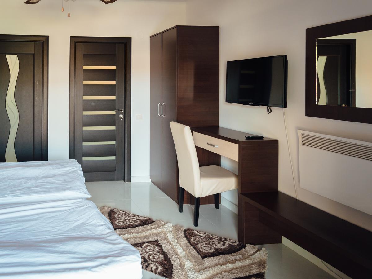 Hôtel Casa David Turda Extérieur photo