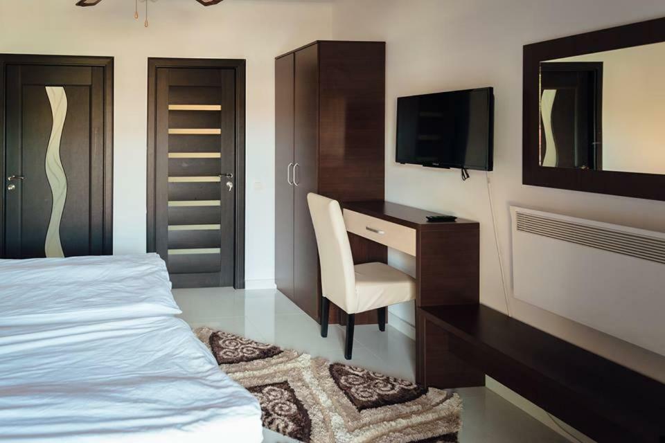 Hôtel Casa David Turda Extérieur photo